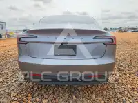 2026 Tesla Model 3 фото