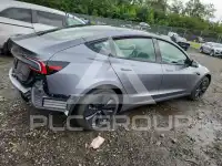 2026 Tesla Model 3 фото