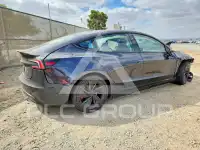2026 Tesla Model 3 фото