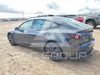 2026 Tesla Model 3 photo