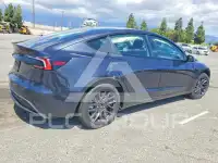 2026 Tesla Model 3 фото