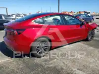 2026 Tesla Model 3 фото