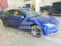 2026 Tesla Model 3 фото