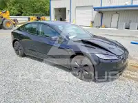 2026 Tesla Model 3 фото