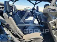 2026 Can-AM Sidebyside фото
