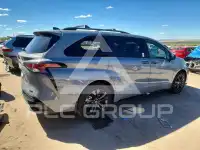 2026 Toyota SIENNA фото