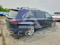 2026 Toyota SIENNA фото