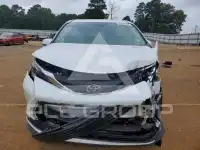 2026 Toyota SIENNA фото