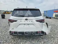 2026 Toyota SIENNA фото