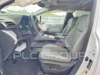 2026 Toyota SIENNA фото