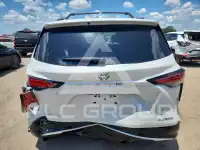 2026 Toyota SIENNA фото