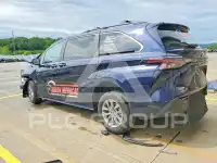 2026 Toyota SIENNA фото