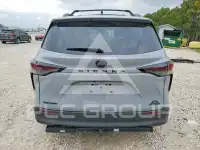 2026 Toyota SIENNA фото