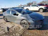 2026 Toyota PRIUS фото