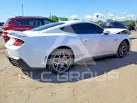 2026 Ford MUSTANG фото