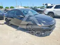 2026 Hyundai Elantra фото