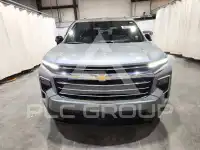 2027 Chevrolet TRAVERSE фото