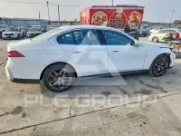 2027 BMW 530 фото