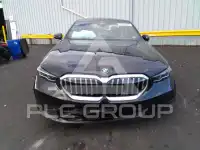 2027 BMW 530 photo