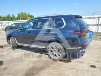 2027 BMW X7 photo