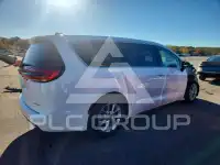 2027 Chrysler PACIFICA photo