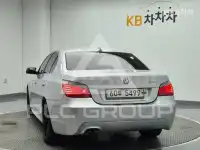 2009 BMW 523
