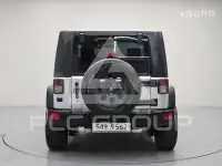 2010 Jeep WRANGLER