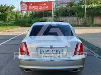 2010 KIA Opirus