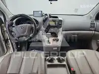 2010 KIA Carnival