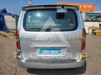 2010 Hyundai Starex