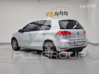 2010 Volkswagen GOLF