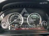 2011 BMW 523
