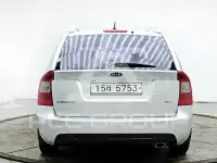 2011 KIA Carens