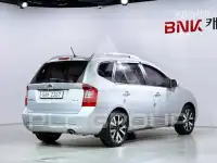 2011 KIA Carens