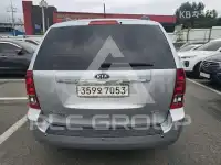 2011 KIA Carnival
