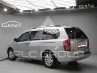 2011 KIA Carnival