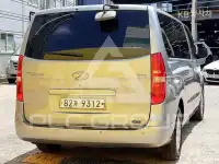2011 Hyundai Starex