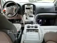 2011 Hyundai Starex