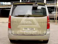 2011 Hyundai Starex