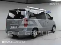 2011 Hyundai Starex