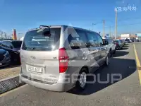 2011 Hyundai Starex