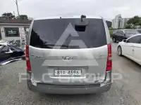 2011 Hyundai Starex
