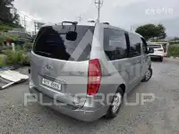 2011 Hyundai Starex