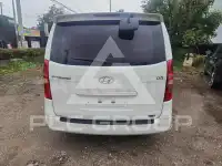 2011 Hyundai Starex