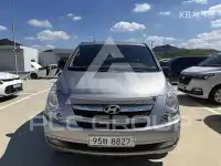 2011 Hyundai Starex