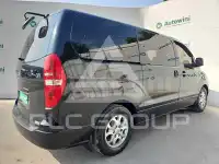2011 Hyundai Starex