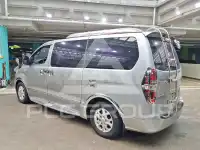 2011 Hyundai Starex