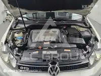 2011 Volkswagen GOLF