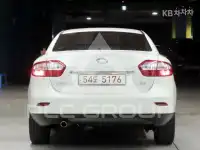 2011 Renault SM3