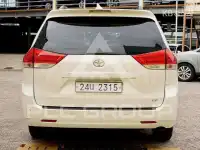 2012 Toyota SIENNA